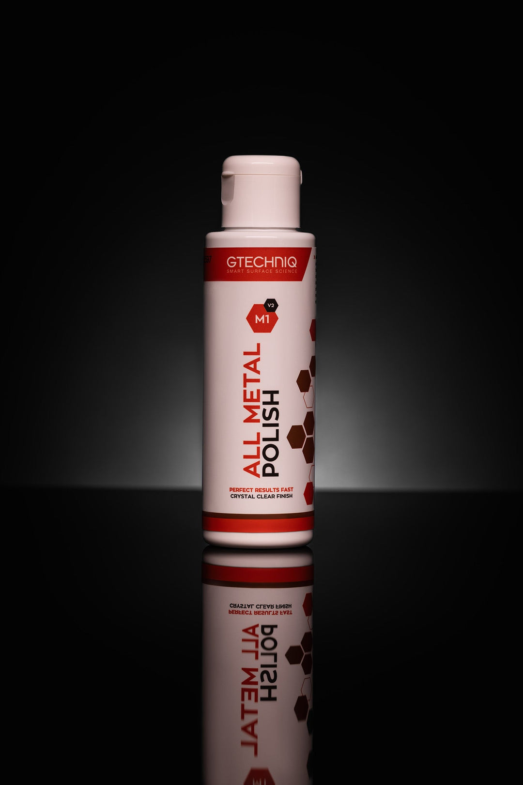 Снимка на GTECHNIQ M1 All Metal Polish Продукт за почистване и полиране на метални детайли
