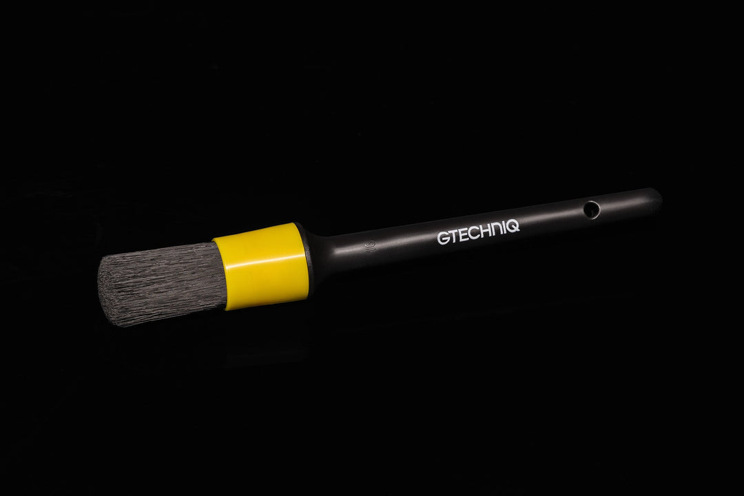Снимка на GTECHNIQ Bike Detailing Brush Детайлинг четка за почистване