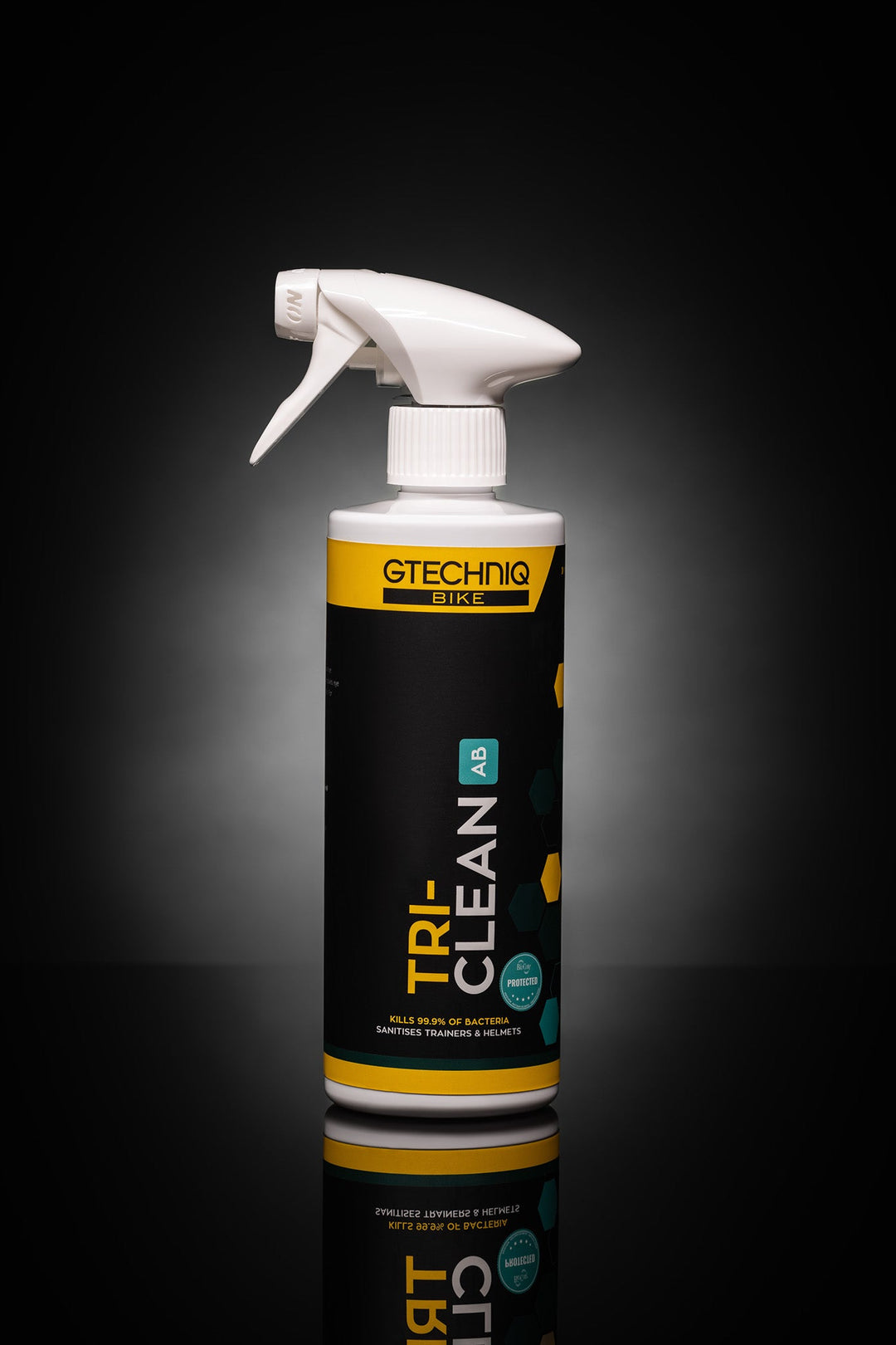 Снимка на GTECHNIQ Bike Tri-Clean Aнтибактериален препарат за почистване на всякакъв тип спортна екипировка